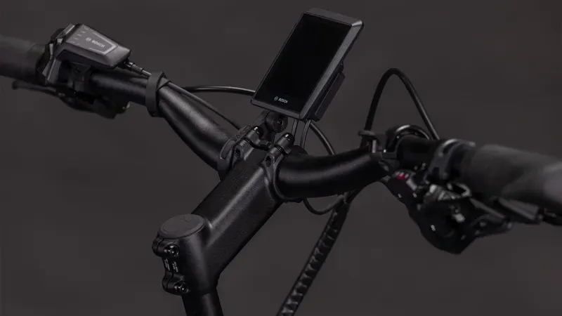 CUBE LONGTAIL HYBRID 800 ROYALGREEN/BLACK-3