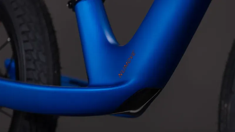 CUBE NUMOVE 120 WALK TOPASBLUE/NEBULA-3