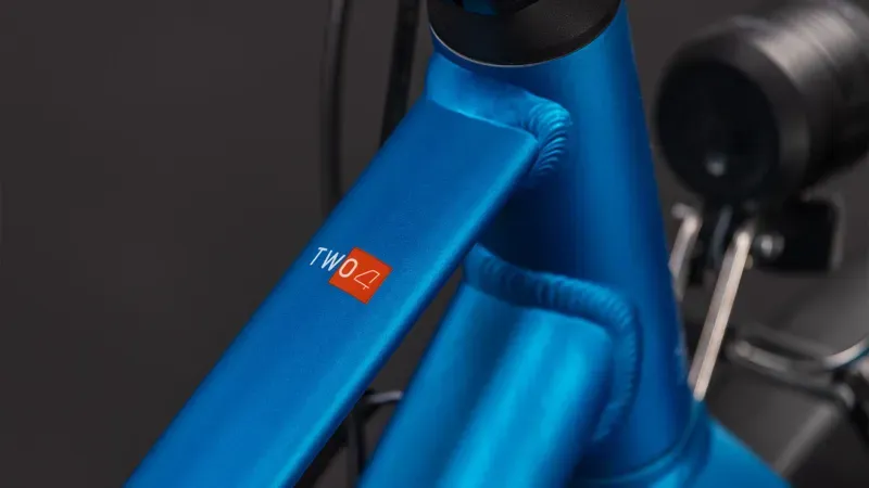 CUBE NUMOVE 240 FE TOPASBLUE/NEBULA-4