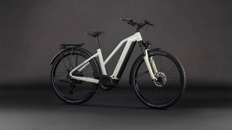 Cube Nuride Hybrid Performance 600 E-Gravel Bike In Desert Stone/Grey-3