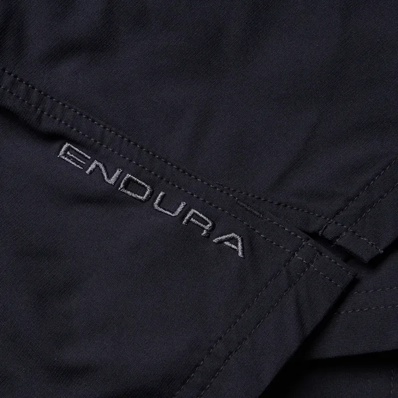 Endura Loop Baggy Shorts w/ Liner in Black-4