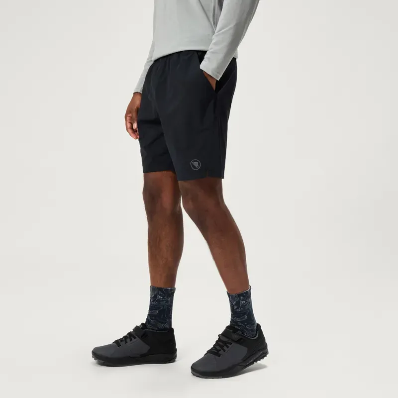 Endura Loop Baggy Shorts w/ Liner in Black-9