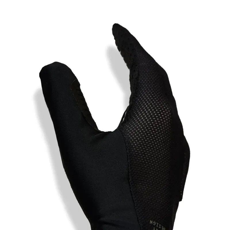 Giro Rodeo Gloves in Black-1
