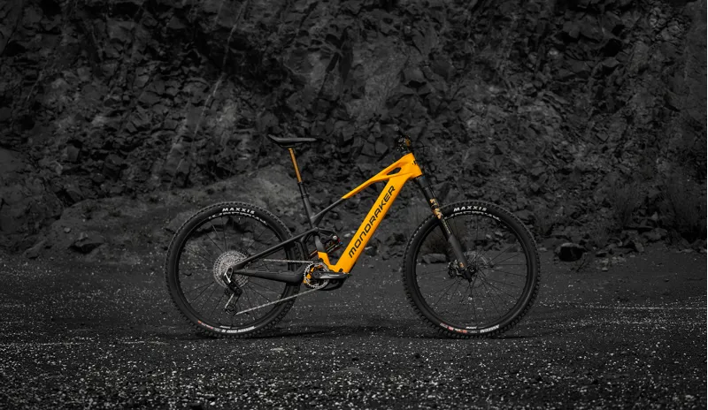 Mondraker Crafty Carbon RR S 2026 Dense Yellow-1