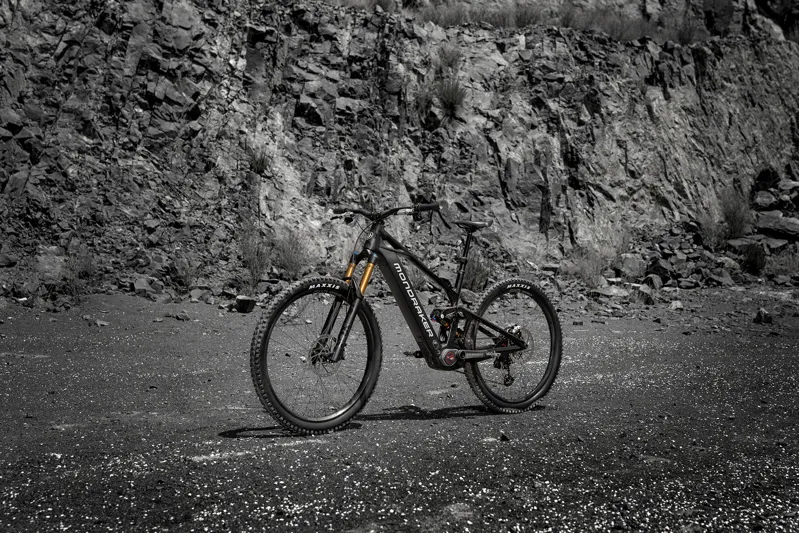 Mondraker Crafty Carbon RR SL 2026 Superblack-3