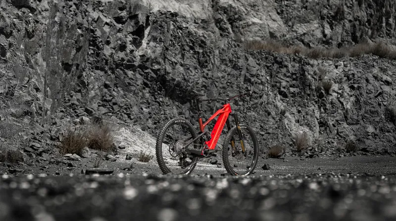 Mondraker Crafty Carbon XR 2026 Flame Red-7