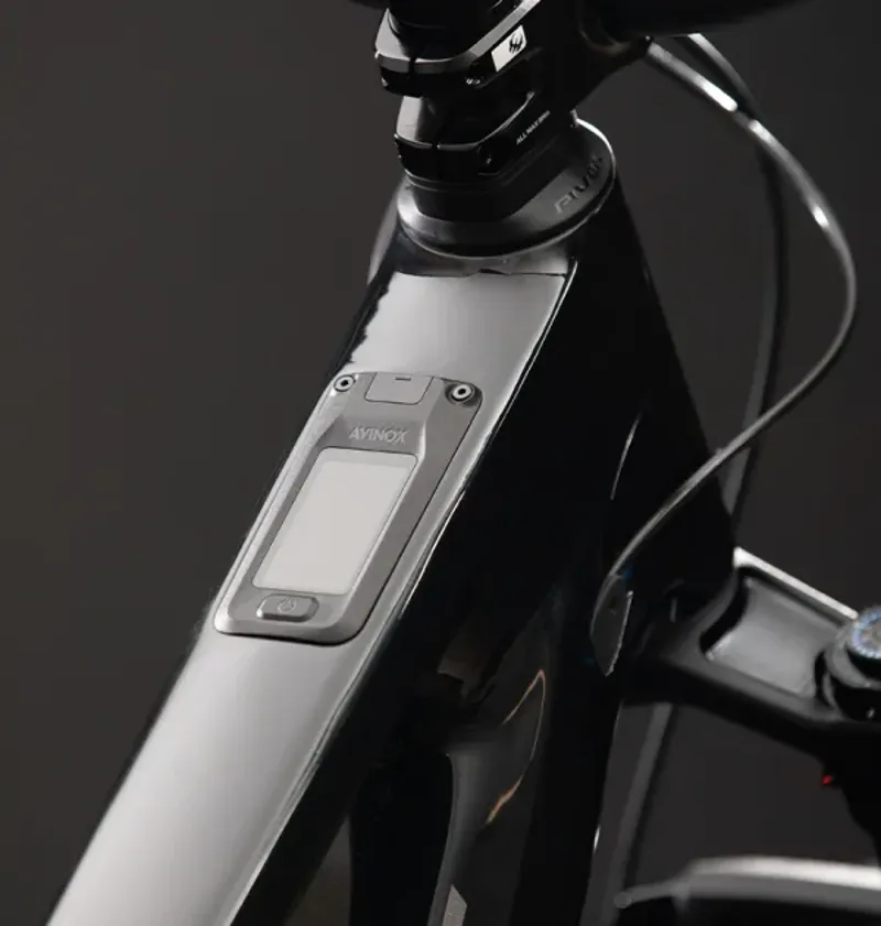 Pivot Cycles Shuttle AMP'd Pro XO 2027-5