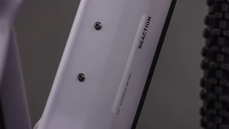 Cube Reaction Hybrid Performance 600 eHybrid Bike in Plum Grey/Black-4